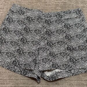 Margaret M Patterned Shorts